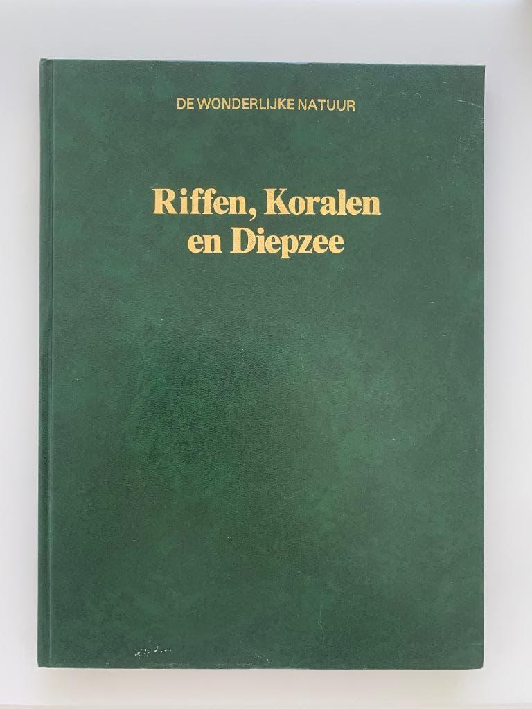 Riffen, koralen en diepzee, Ophalen of Verzenden, Zo goed als nieuw, Natuur algemeen