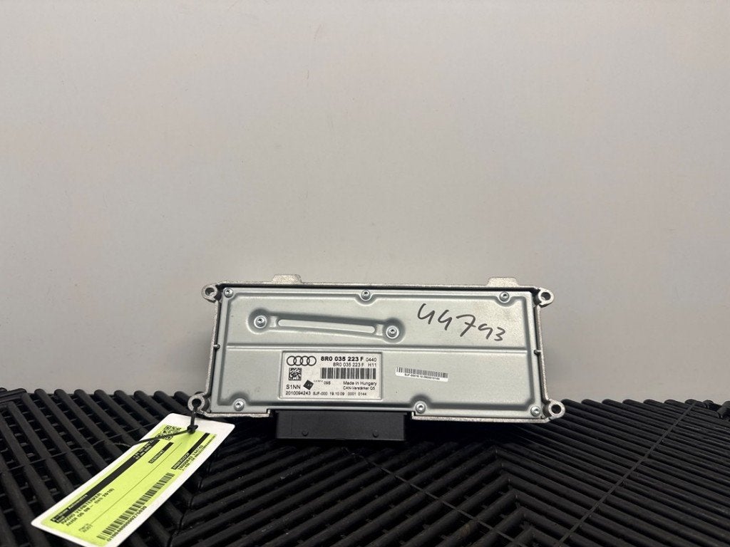 AMPLIFICATEUR AUDIO Audi Q5 (8RB) (|8R0035223F|), Auto-Union-Straße  1,
85057  Ingolstadt, DE, Info@audi.de, Audi, Utilisé