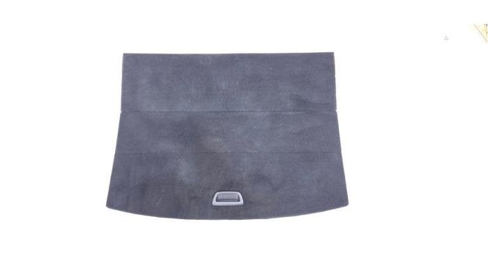 Coffre tapis d'un BMW 2-Serie, -, 3 mois de garantie, Utilisé, -