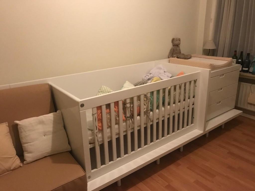 lit bebe 3 en 1(lit+canape+table langer), 85 à 100 cm, Enlèvement, Matelas, 180 cm ou plus