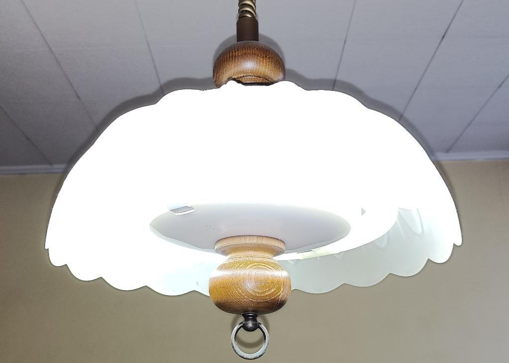 Luster/luchter in matglas en hout, Huis en Inrichting, Ophalen, Gebruikt, Glas, Klassiek