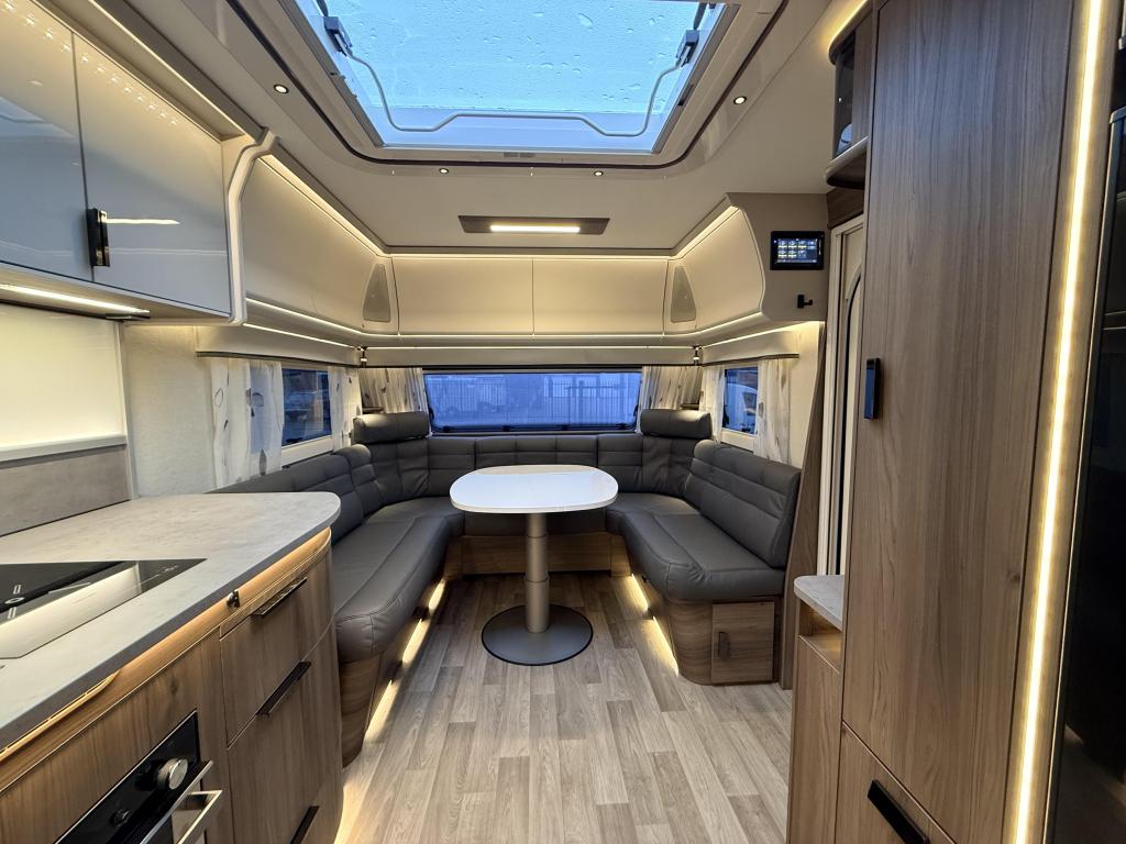Kabe Imperial 740 TDL E8, Caravans en Kamperen, Rondzit, 7 tot 8 meter, Bedrijf, Kabe