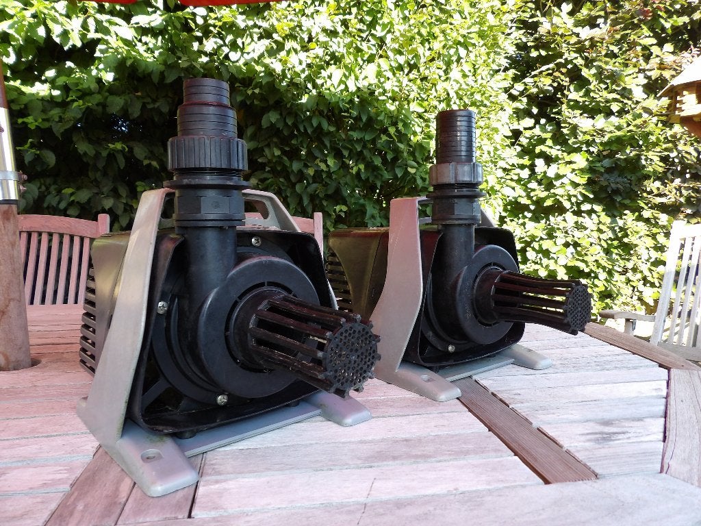 Messner 33000 multisystem  te koop 2stuks in 1 partij., Tuin en Terras, Vijver-toebehoren, Ophalen, Gebruikt, Vijverpomp