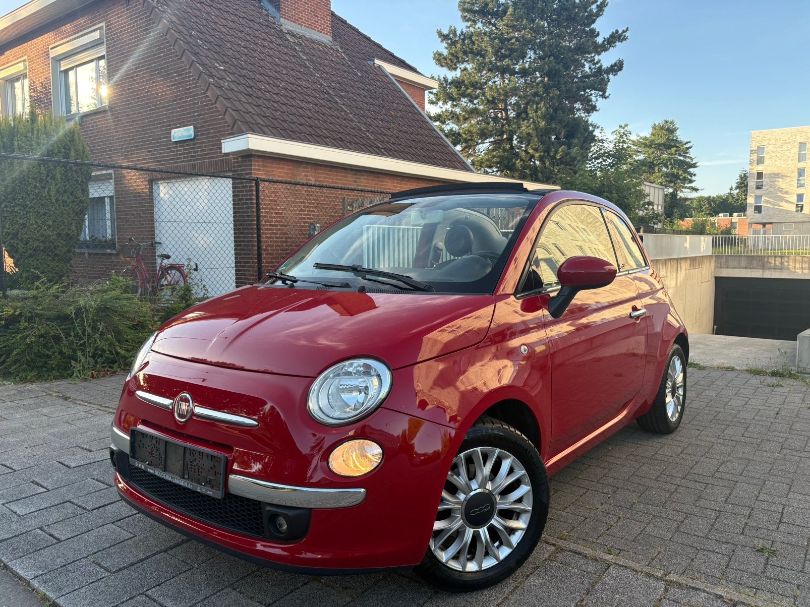 Fiat 500 - Cabrio - 2015 - Benzine - Airco - ( 97.000km ), Auto's, Bluetooth, Cabriolet, Particulier, Te koop