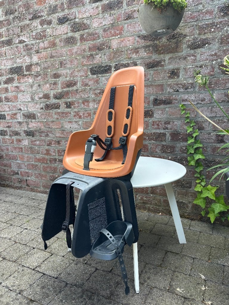 fietsstoeltje voor kinderen, Ophalen, Achterzitje, Voetsteuntjes, Zo goed als nieuw