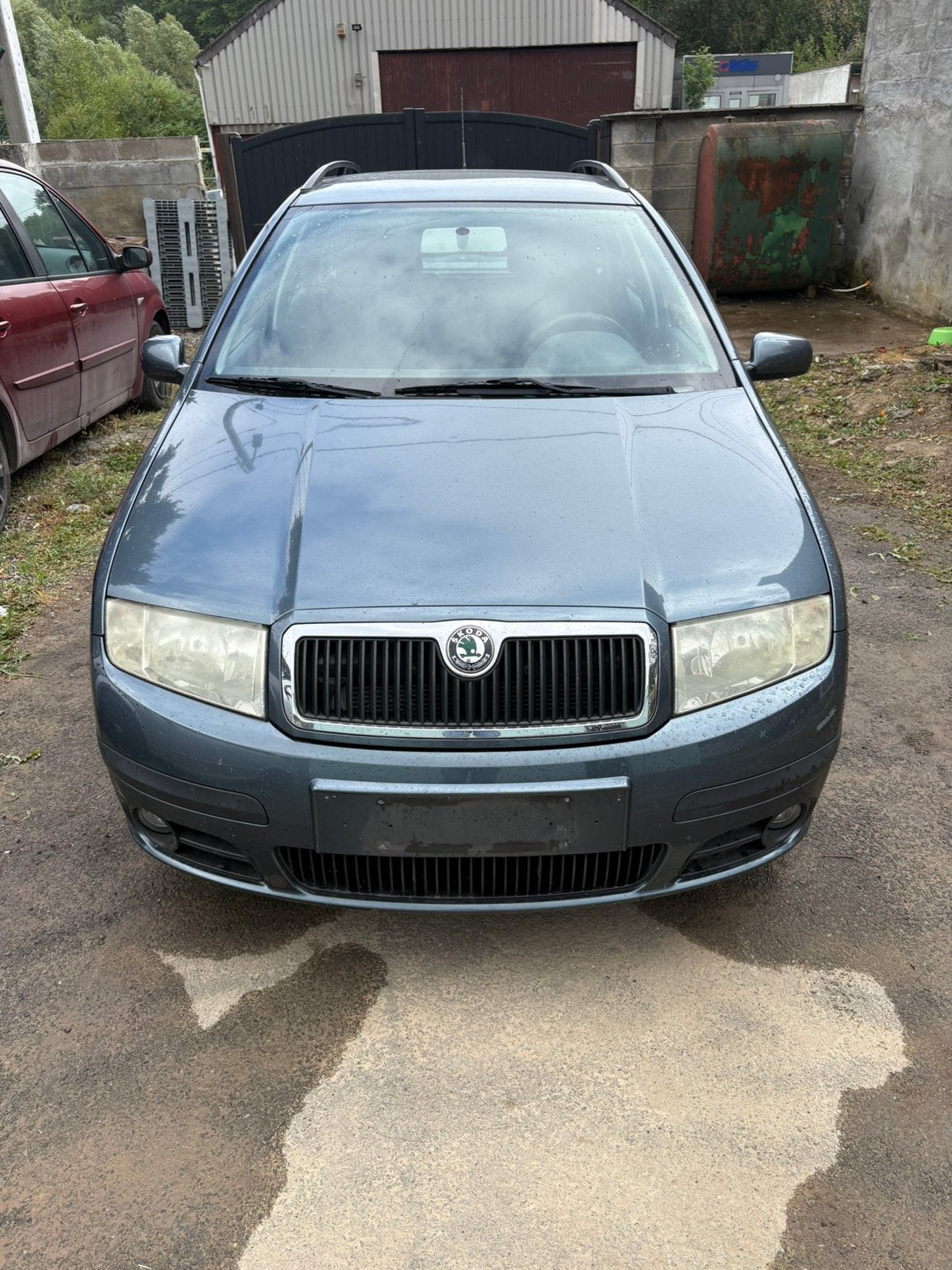 Skoda fabia 1.4tdi diesel pret a immatriculer avec carpass, Autos, Skoda, Argent ou Gris, Achat, Capteur de stationnement, Boîte manuelle