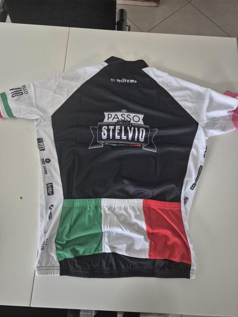 Maillot cycliste passo dello stelvio, Vélos & Vélomoteurs, Neuf, Vêtements d'extérieur, Enlèvement ou Envoi, L