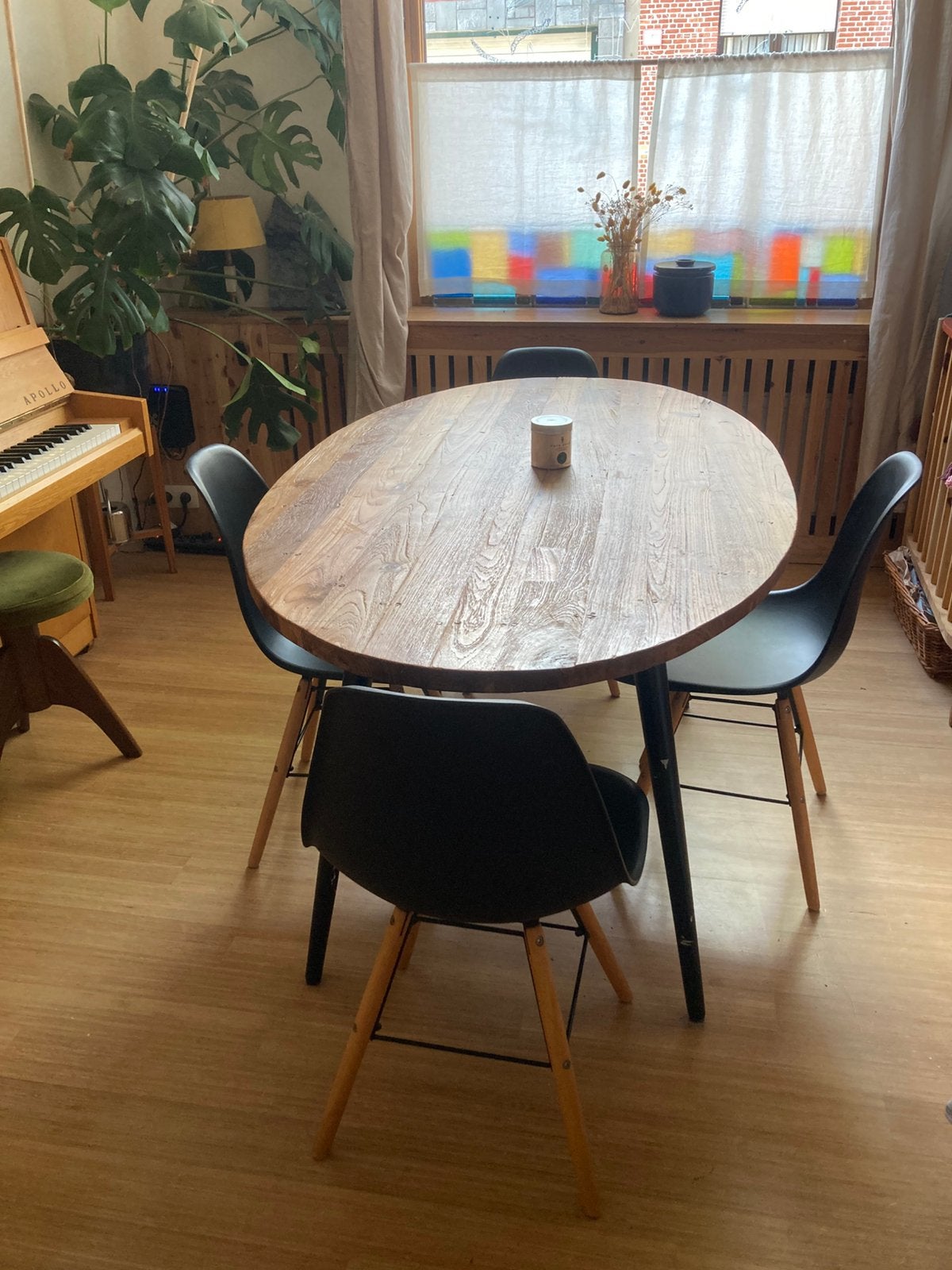 Zwarte kuipstoelen (set van vier), Ophalen, Kunststof, Zo goed als nieuw, Vier