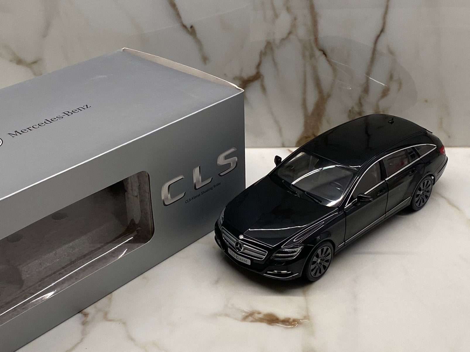 Norev Mercedes-Benz Classe CLS - 1:18, Enlèvement ou Envoi, Comme neuf, Voiture, Norev