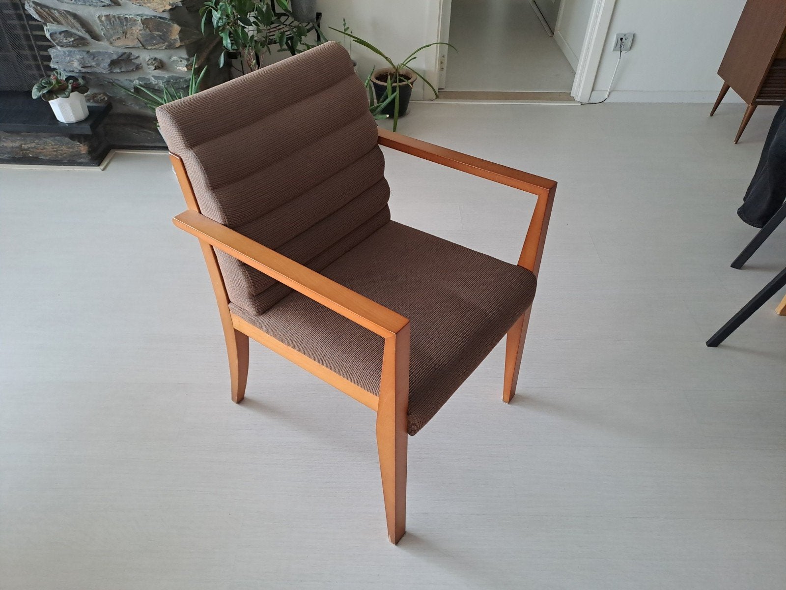 chaises de style scandinave, Enlèvement