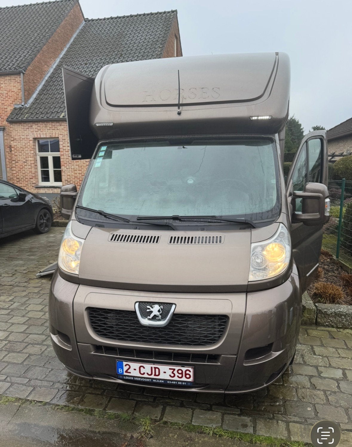Paardenwagen peugeot, Ophalen, Gebruikt