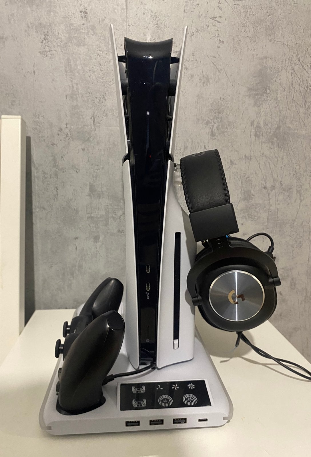 PS5 Slim Disc 1T + accesoires & manette, Games en Spelcomputers, Spelcomputers | Sony PlayStation 5, Ophalen of Verzenden, Zo goed als nieuw