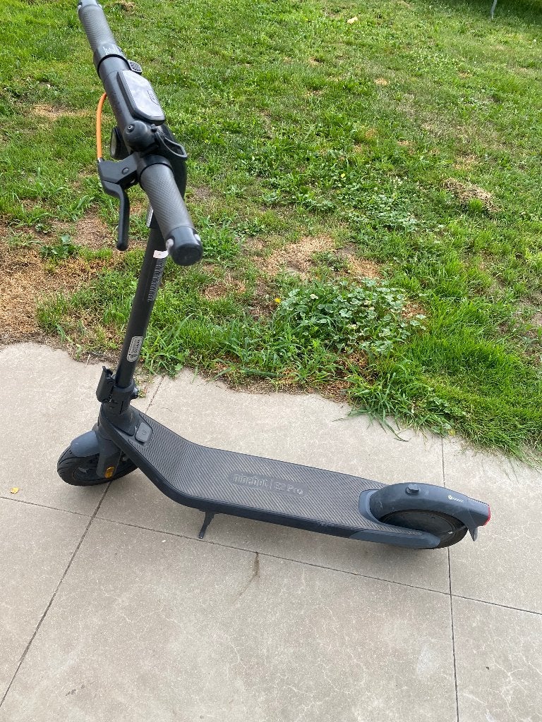 Ninebot E2 Pro, Vélos & Vélomoteurs, Trottinettes, Utilisé, Step électrique (E-scooter), Enlèvement