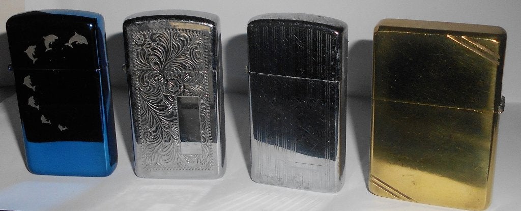 4 Briquets ZIPPO. A voir,,,,,,,, Enlèvement ou Envoi, Utilisé, Briquet