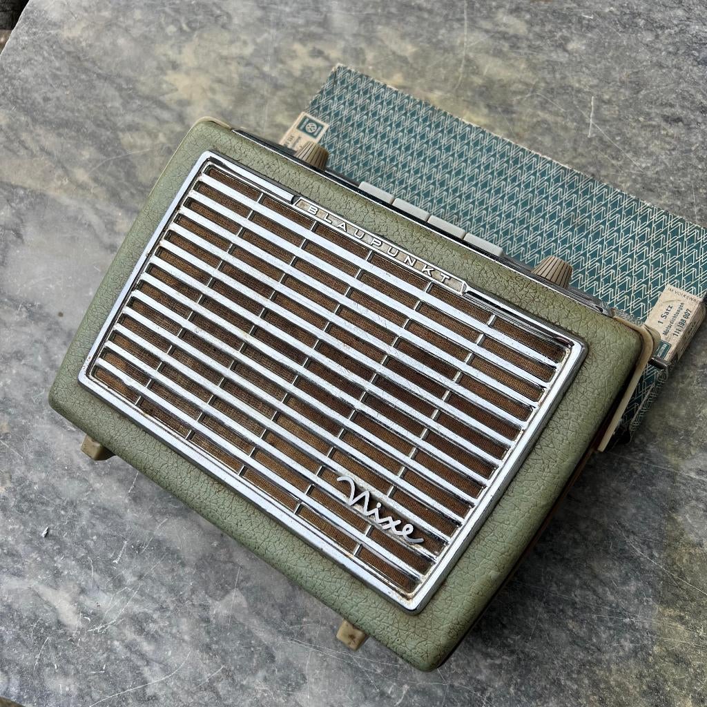 VW Blaupunkt Nixe 21510 groen 61-62 accessoire, Auto diversen, Auto-accessoires, Gebruikt, Ophalen of Verzenden