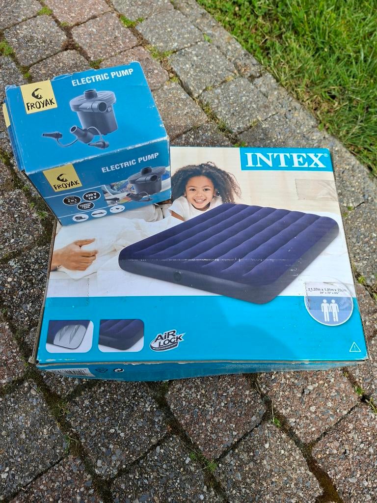 Luchtmatras en pomp, Ophalen, Nieuw, 2-persoons