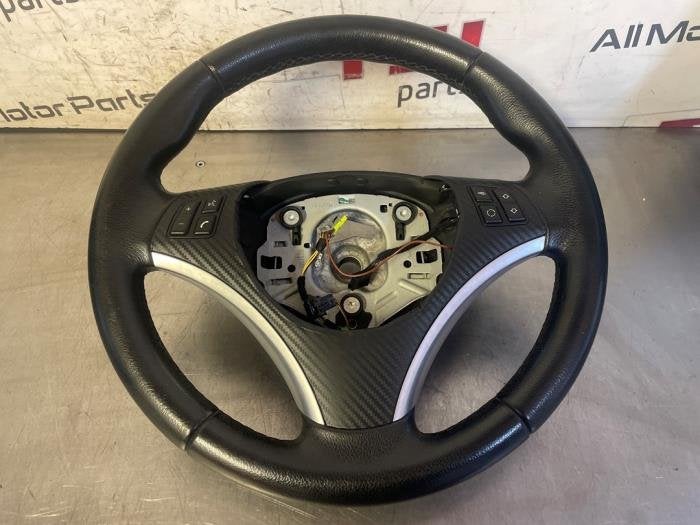 Volant d'un BMW X1, -, 3 mois de garantie, Utilisé, -