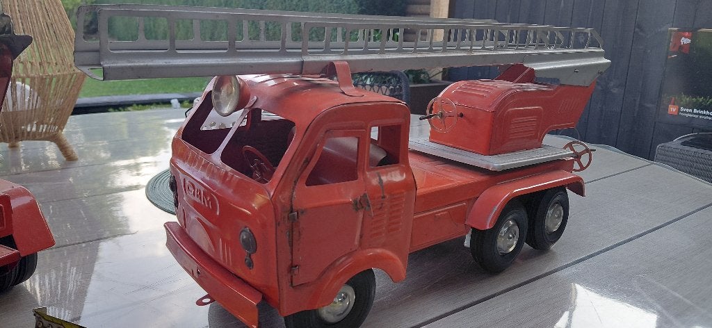 Camion de pompiers russe Tin Cim, Enlèvement ou Envoi