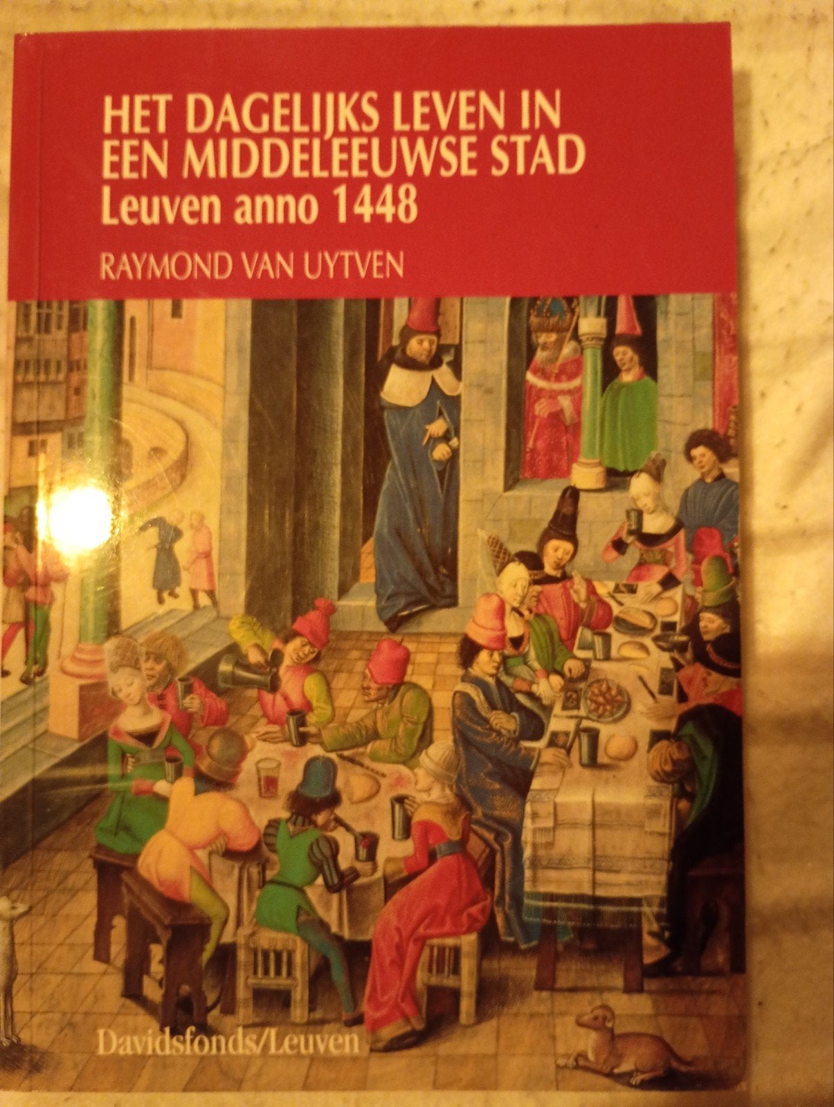 Livre d'histoire médiévale, Enlèvement ou Envoi, Utilisé