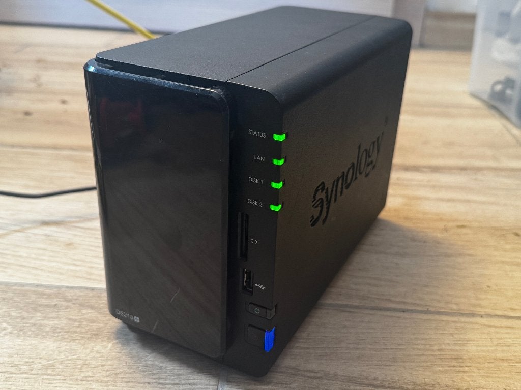 NAS Synology DS213+, Enlèvement, Utilisé