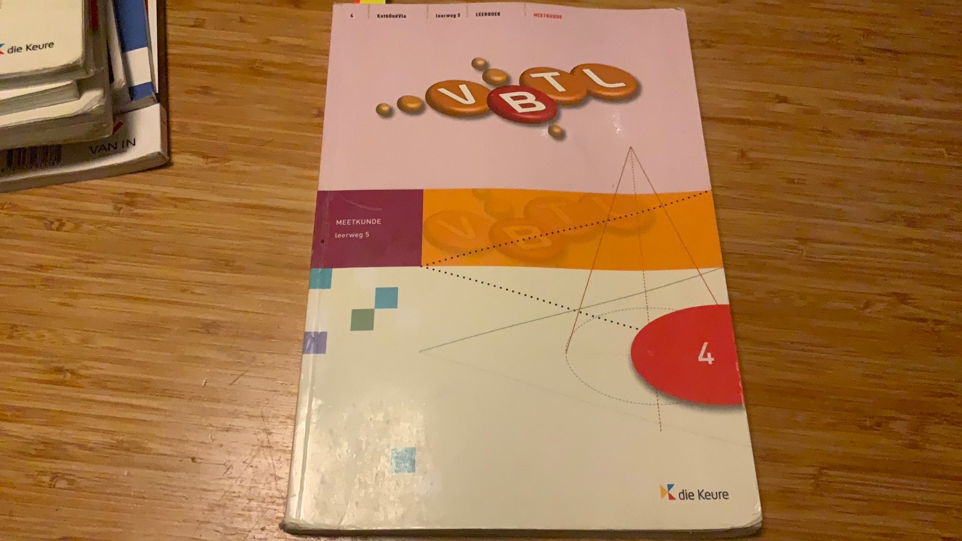 VBTL 4 - KathOndVla - leerboek meetkunde (leerweg 5), Boeken, Ophalen of Verzenden, Gelezen, ASO, Wiskunde A