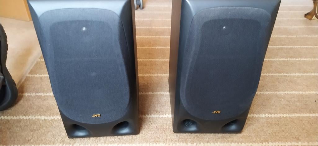 JVC luidsprekers, Enlèvement, JVC