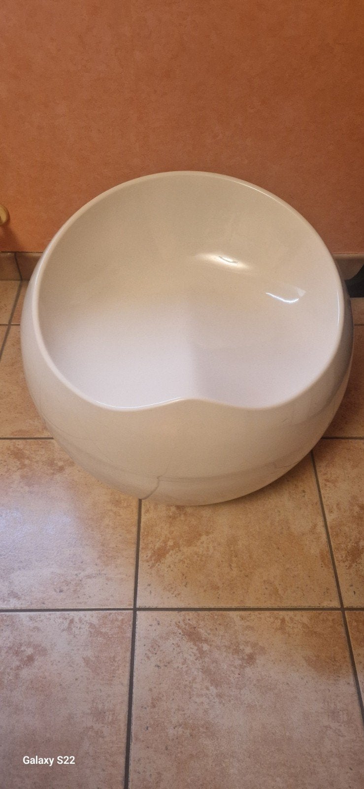 Witte Ball Chair / Eyecatcher lounge stoel (replica), Huis en Inrichting, Stoelen, Ophalen