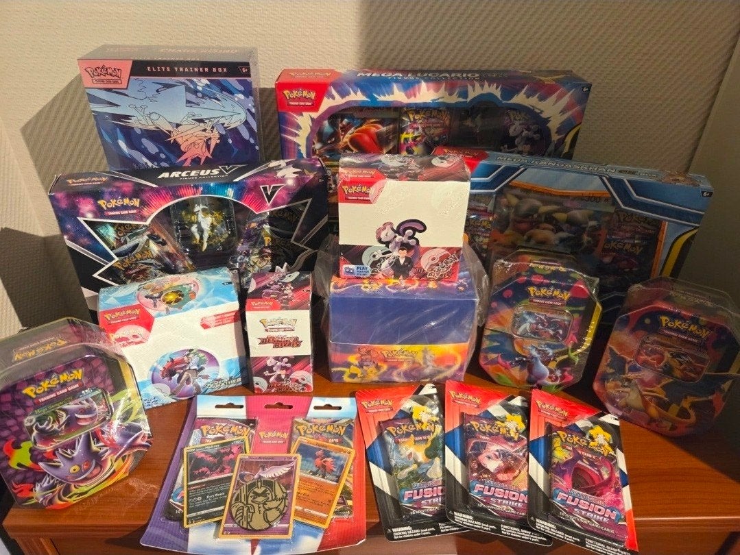 Verschillende Pokémon items, Hobby en Vrije tijd, Ophalen of Verzenden