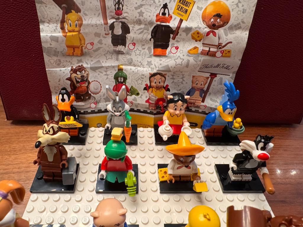 Lego minifiguren - set van 12 Looney Tunes Minifigures, Overige thema's, Lego, Nieuw, Ophalen of Verzenden