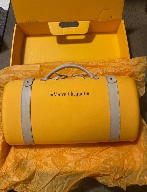 Veuve Clicquot Case Champagne Traveler Draagtas, Antiek en Kunst, Ophalen of Verzenden