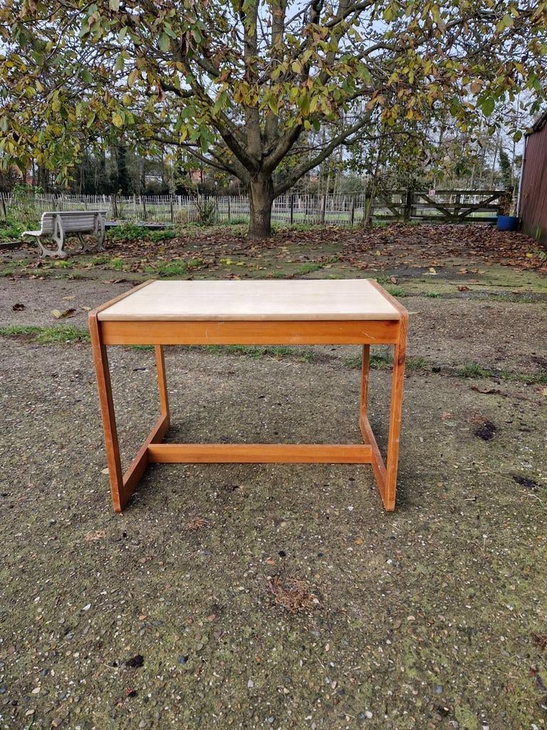 Tafel, Ophalen, Gebruikt