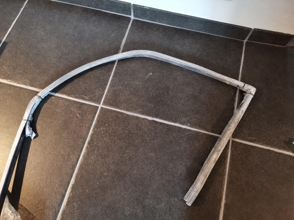 Alfa 33 raamrubber L.voor 96585220/60504499, Deur, Voor, Ophalen of Verzenden, Alfa Romeo