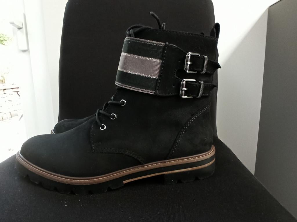 Bottines neuves, Vêtements | Femmes, Neuf, Autre, Enlèvement, Boots et Botinnes