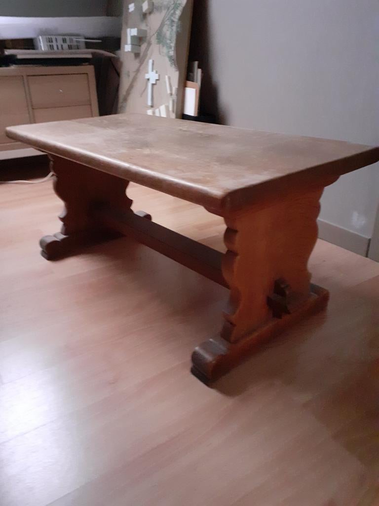 Table de salon en chêne massif. Mesures :98cm x44cmx50cm.e, Moins de 50 cm, 50 à 100 cm, Enlèvement, Utilisé