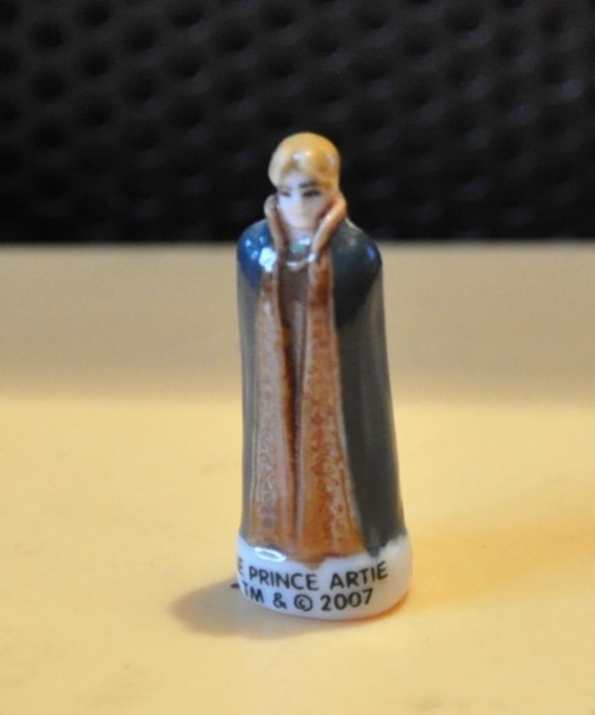 feve en porcelaine  le prince artie, Enlèvement ou Envoi, Comme neuf, Autres types