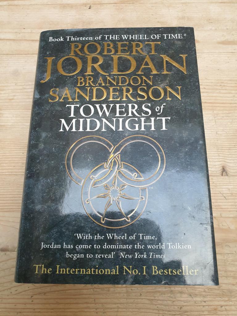 TOWERS OF MIDNIGHT BOOK 13 The Wheel of Time, Boeken, Ophalen of Verzenden, Zo goed als nieuw