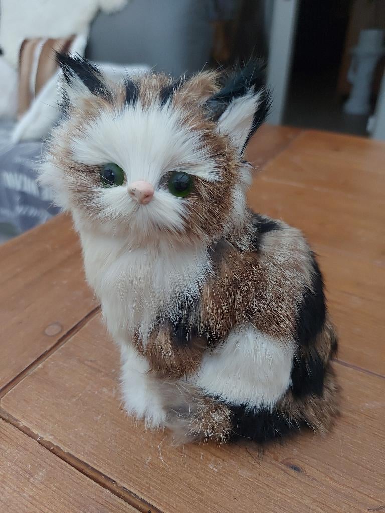 Decoratief beeldje van een kat, Enlèvement ou Envoi