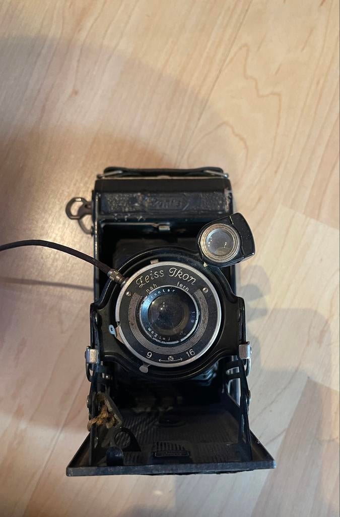 Zeiss Ikon, Enlèvement