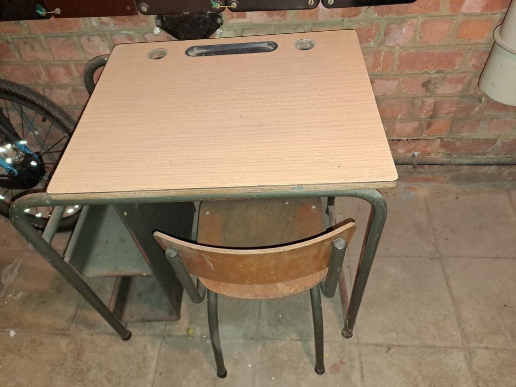 Bureau d'école vintage, Enlèvement ou Envoi, Utilisé