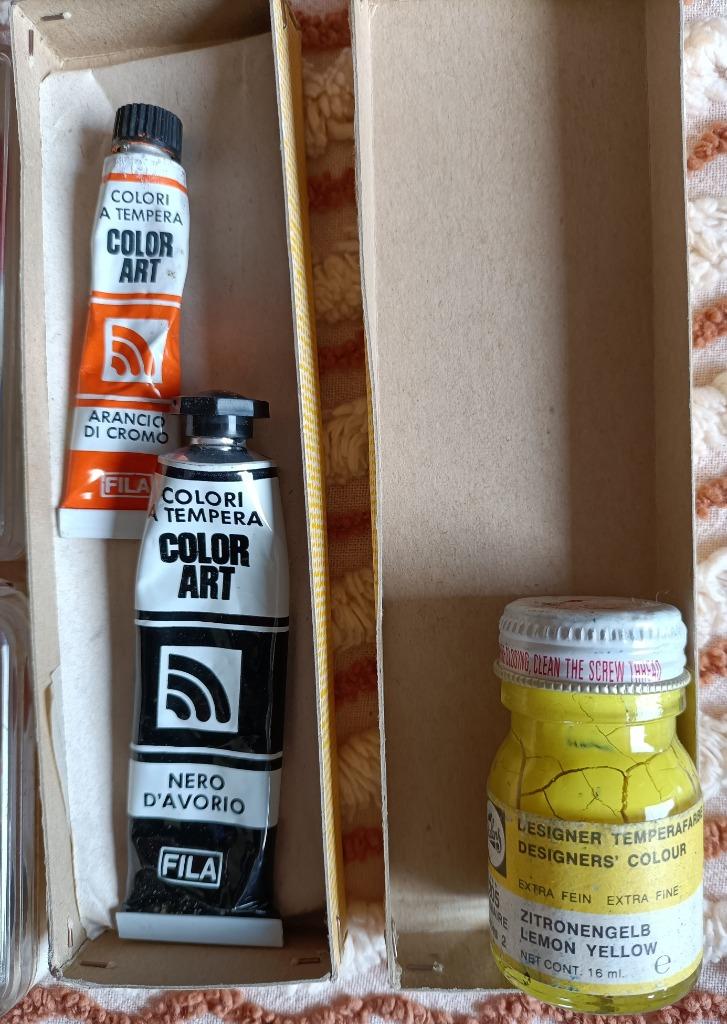 Tube couleur FILA jaune / noire, Pot de gouache TALENT jaune, Enlèvement ou Envoi, Utilisé