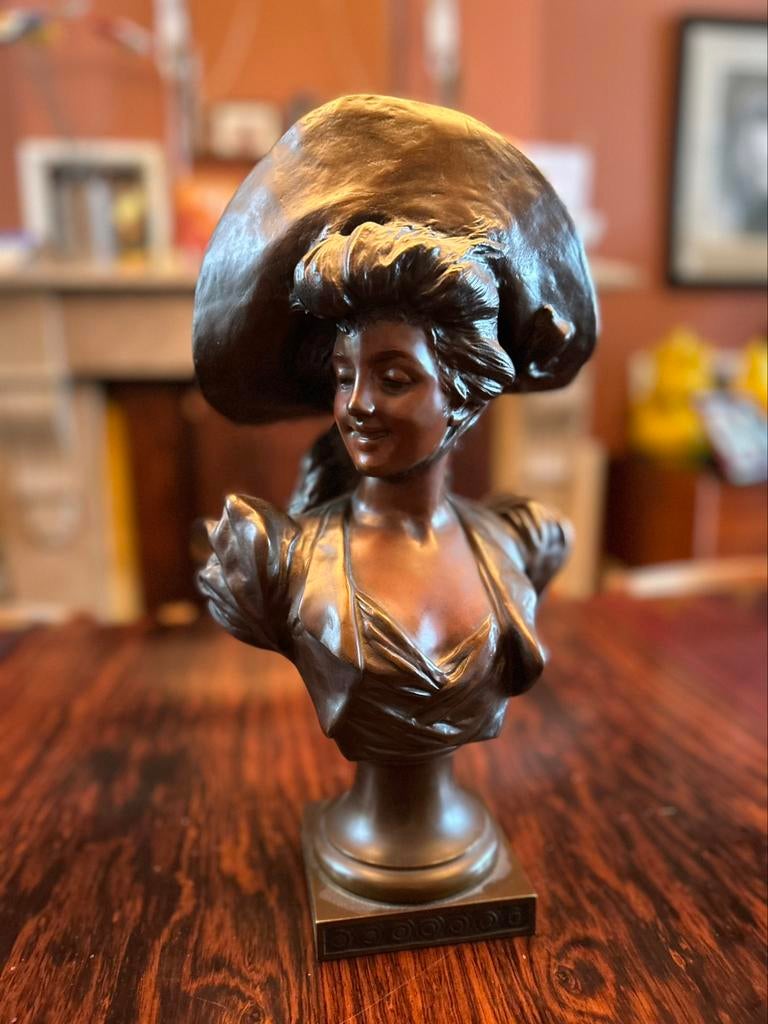 Buste « Élégante au chapeau », G. van der Straeten, 1900, Antiquités & Art, Art | Sculptures & Bois, Enlèvement