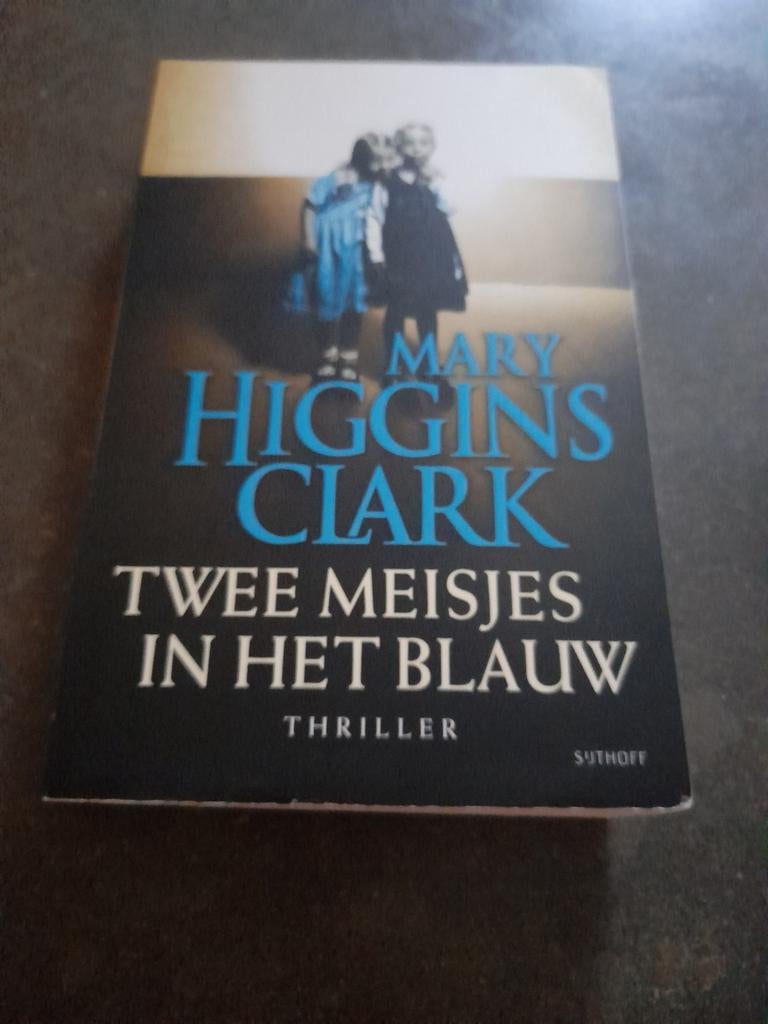 Mary Higgins Clark - Twee meisjes in het blauw, Ophalen of Verzenden, Mary Higgins Clark