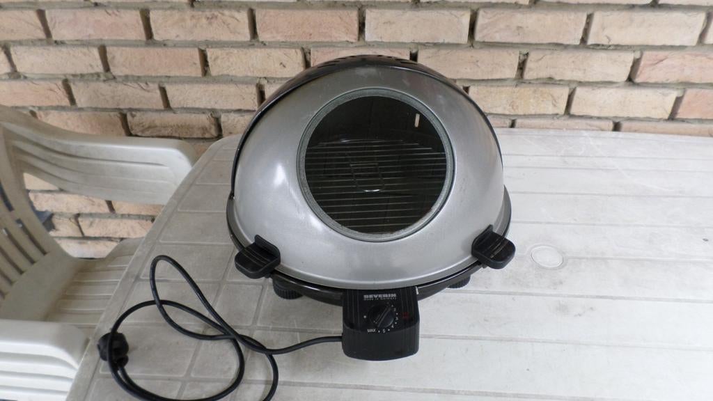 Séverin elektrische barbecue met accessoires doe een bod, Ophalen of Verzenden, Zo goed als nieuw