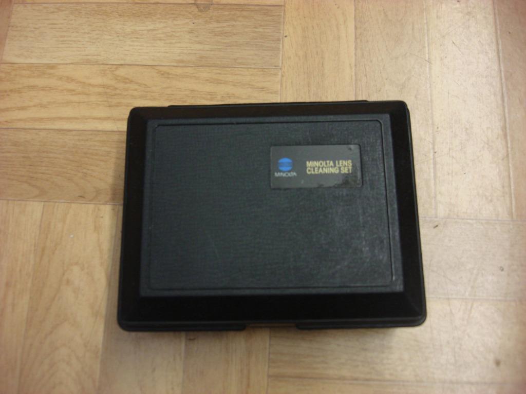 jw0550: minolta lens cleaning set. Originele doos Minolta, Audio, Tv en Foto, Fotocamera's Analoog, Ophalen of Verzenden, Gebruikt