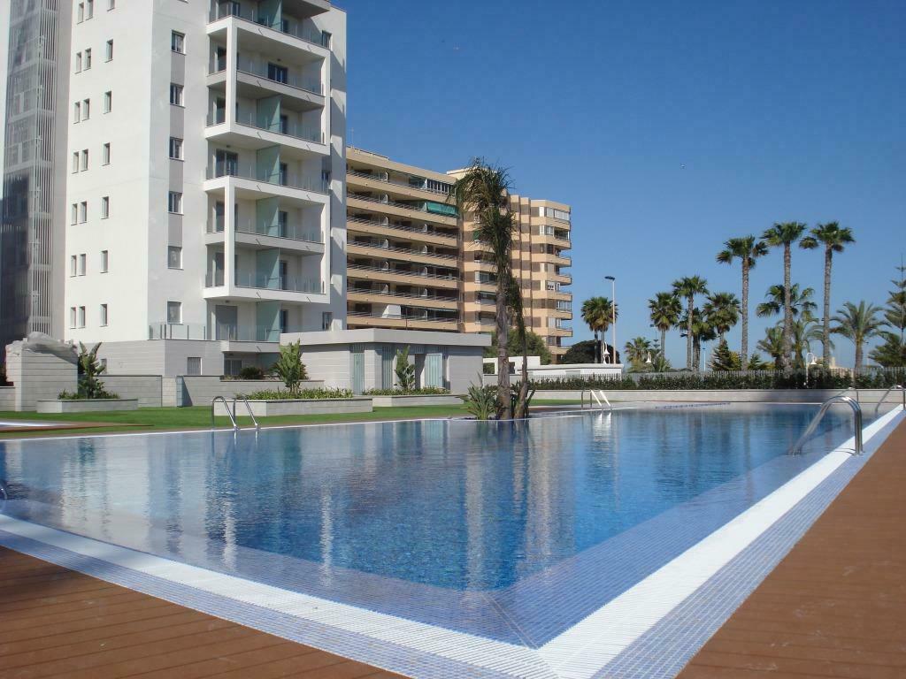 Prachtige appartementen op slechts 50m van de zee, Dorp, Wasmachine, 2 slaapkamers, Costa Blanca