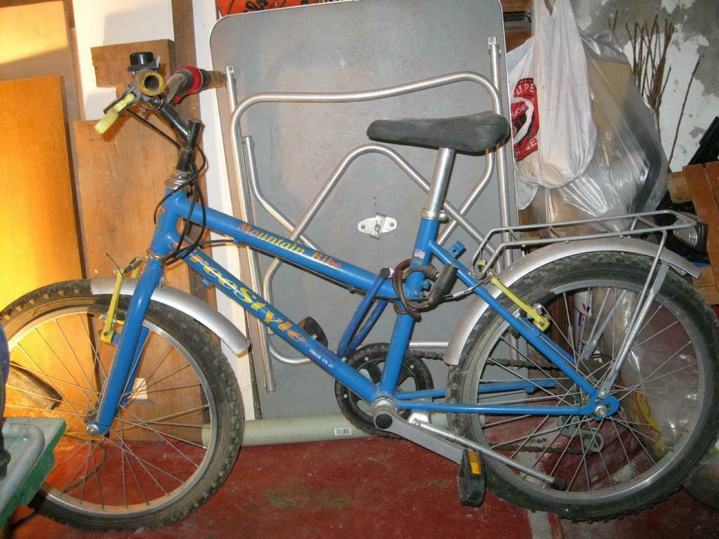 blauwe freestyle mountainbike fiets voor 7 jaar / 8 jaar om, Ophalen, Gebruikt