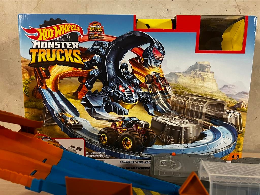 Hotwheels monster truck scorpion, Ophalen
