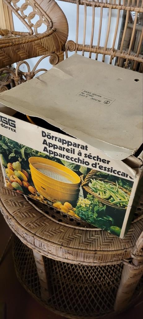 vintage SIGG Dörrex food dehydrator, specifically model Nr., Ophalen, Zo goed als nieuw