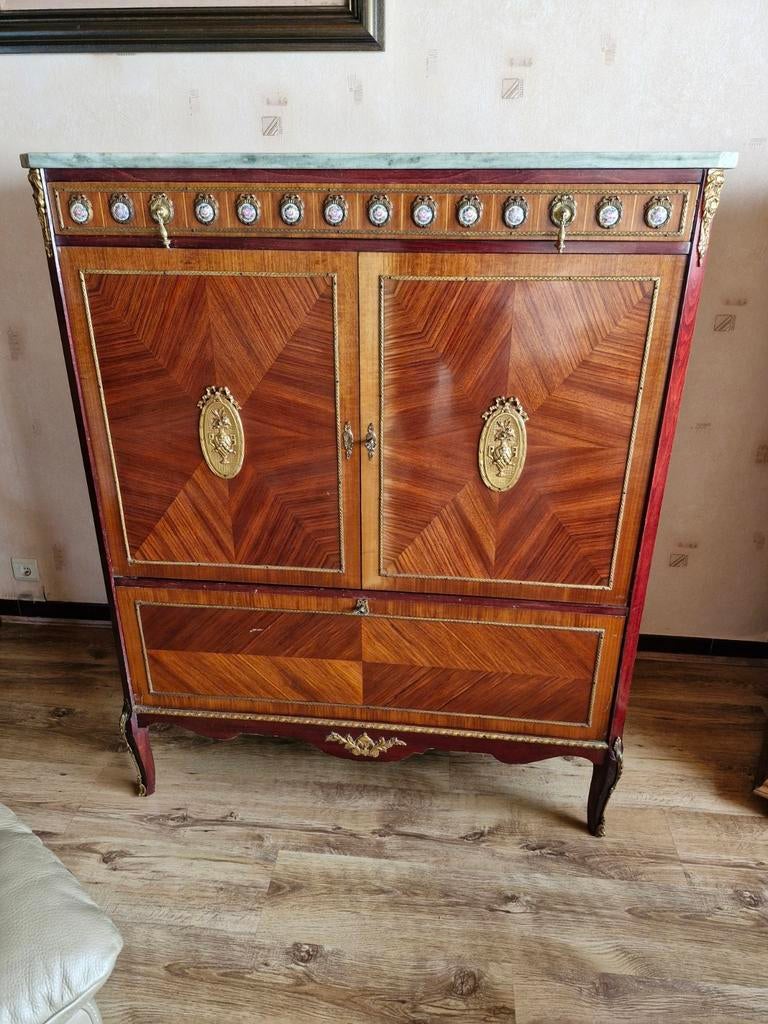 tv kast met marmeren blad/plaat bovenkant mooi design, Enlèvement
