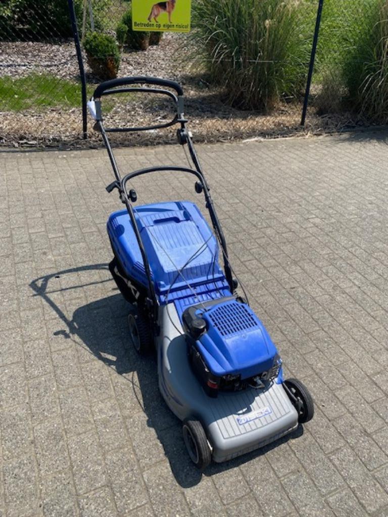 iseki grasmaaier op benzine zelftrekker, Tuin en Terras, Grasmaaiers, Cirkelmaaier, Ophalen, Gebruikt, 40 t/m 49 cm